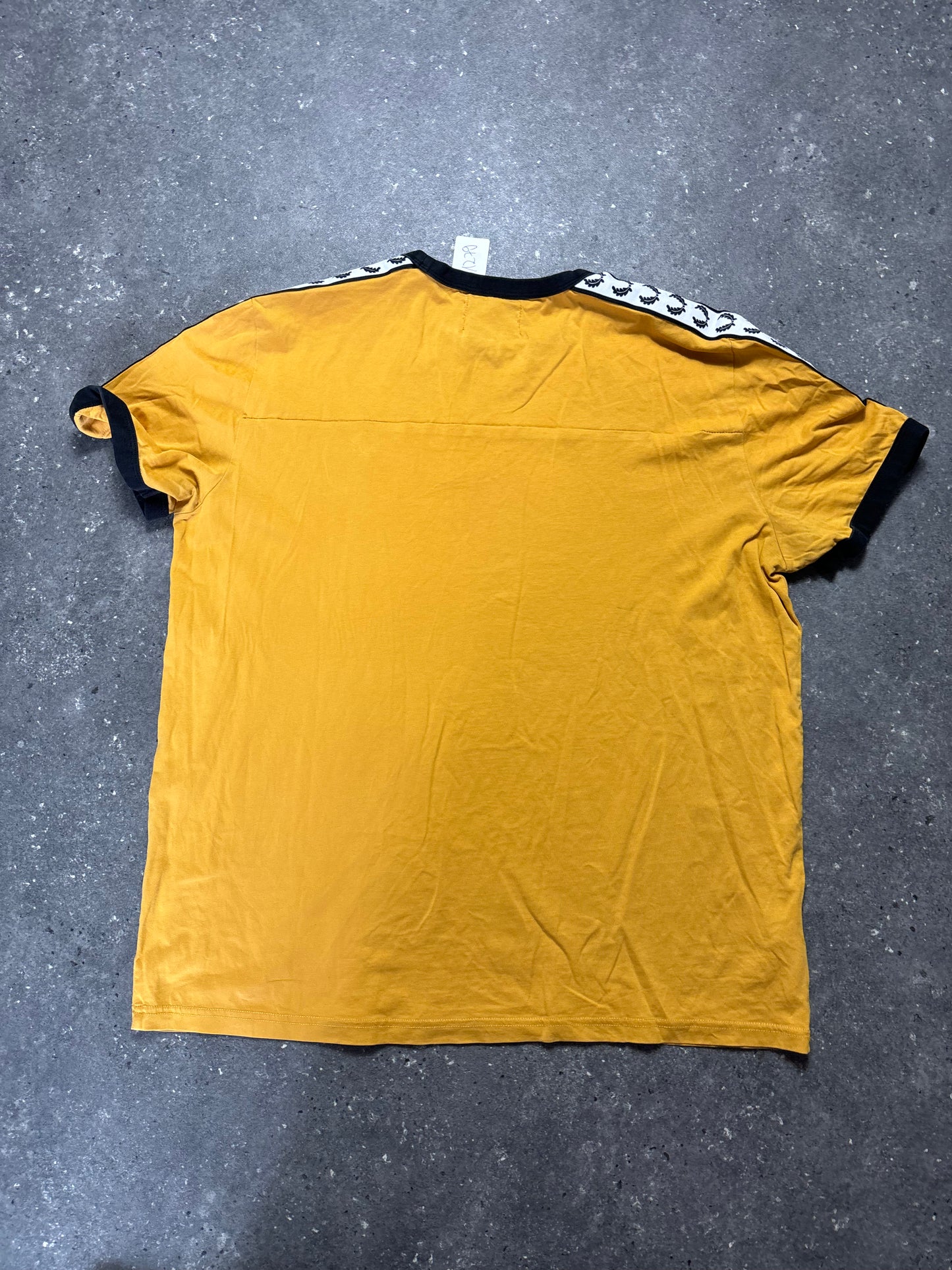 Fred Perry Shirt (XL)