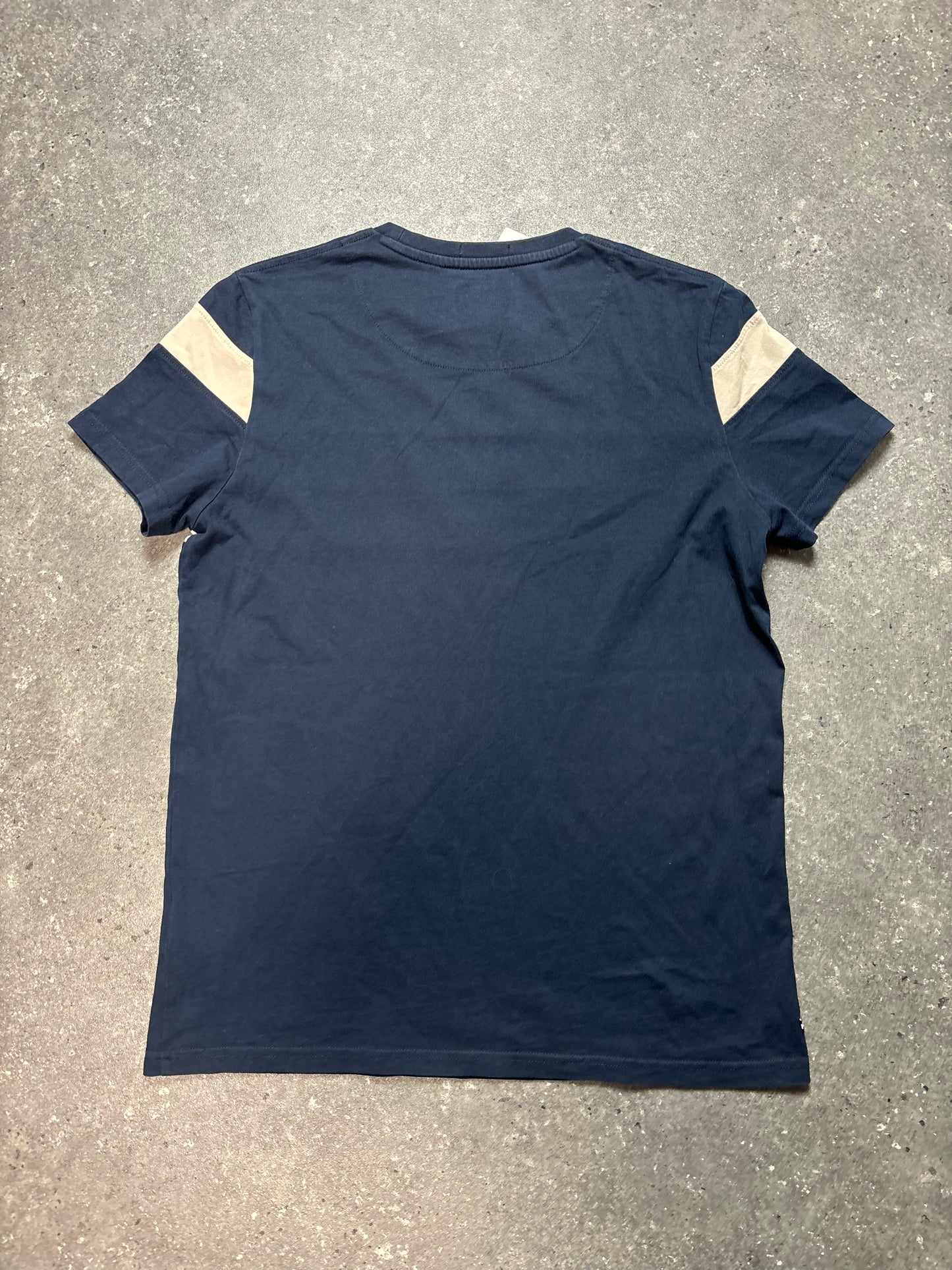 Weekend Offender Shirt (M)