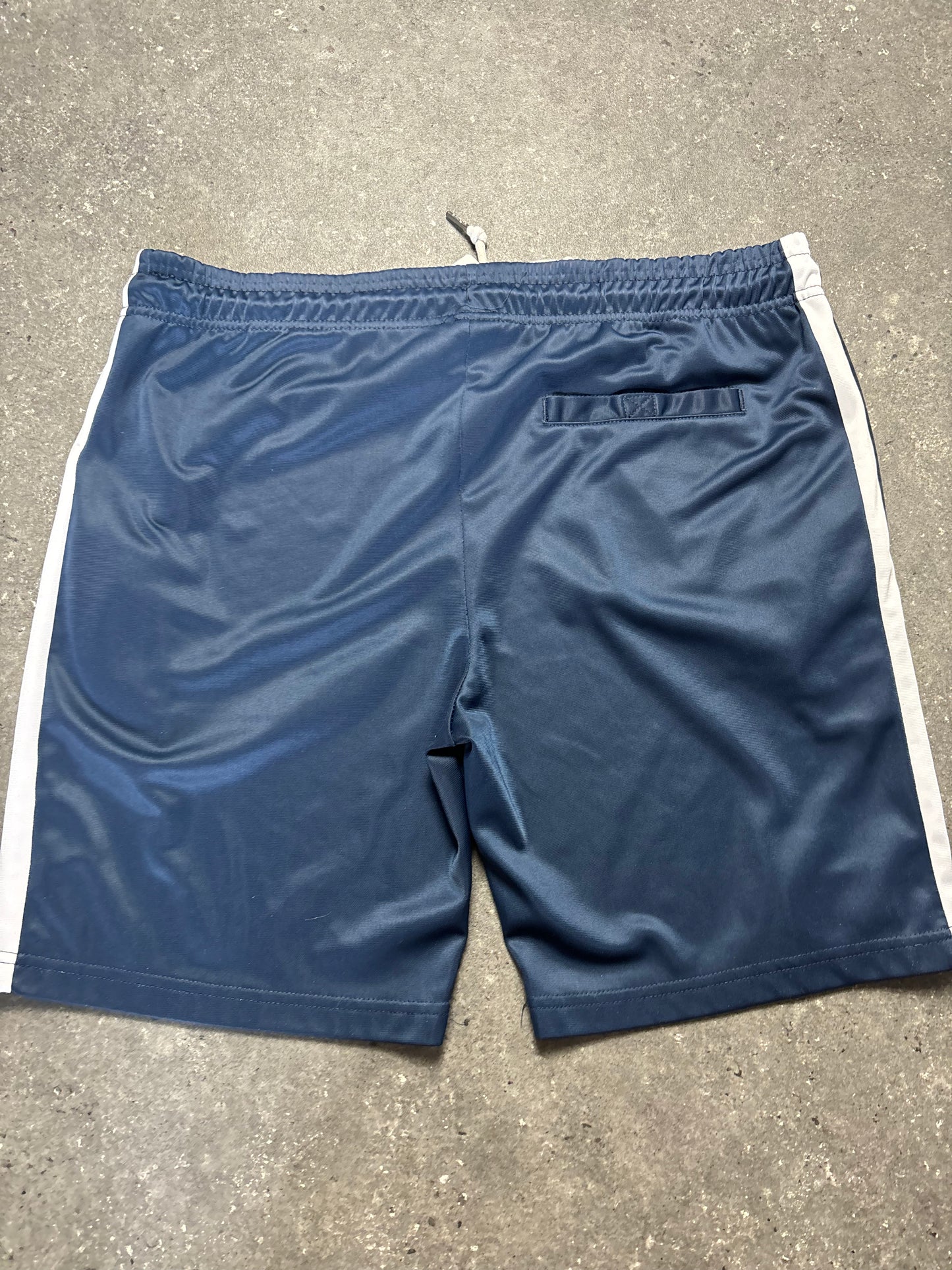 Ellesse Shorts (L)
