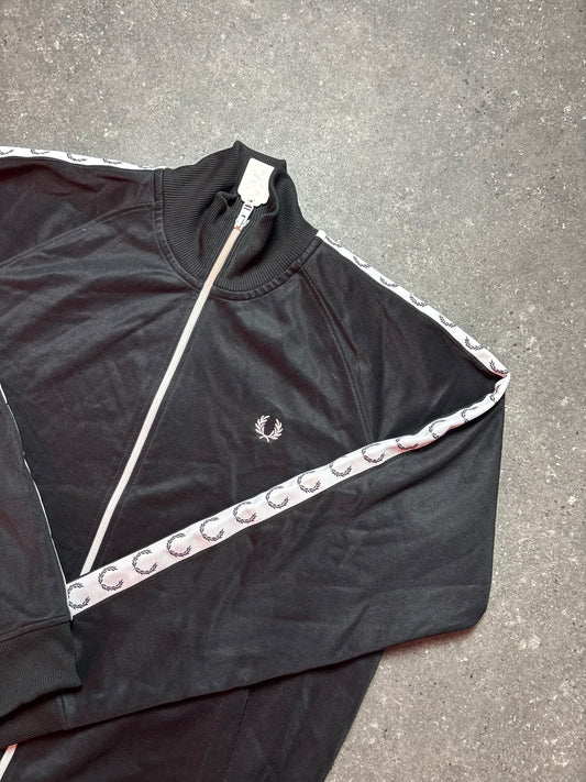 Fred Perry Jacke (L)