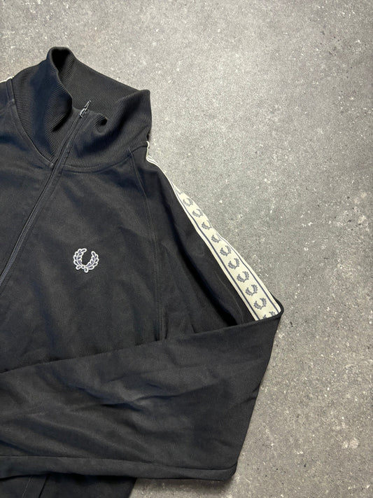 Fred Perry Jacke (XL)