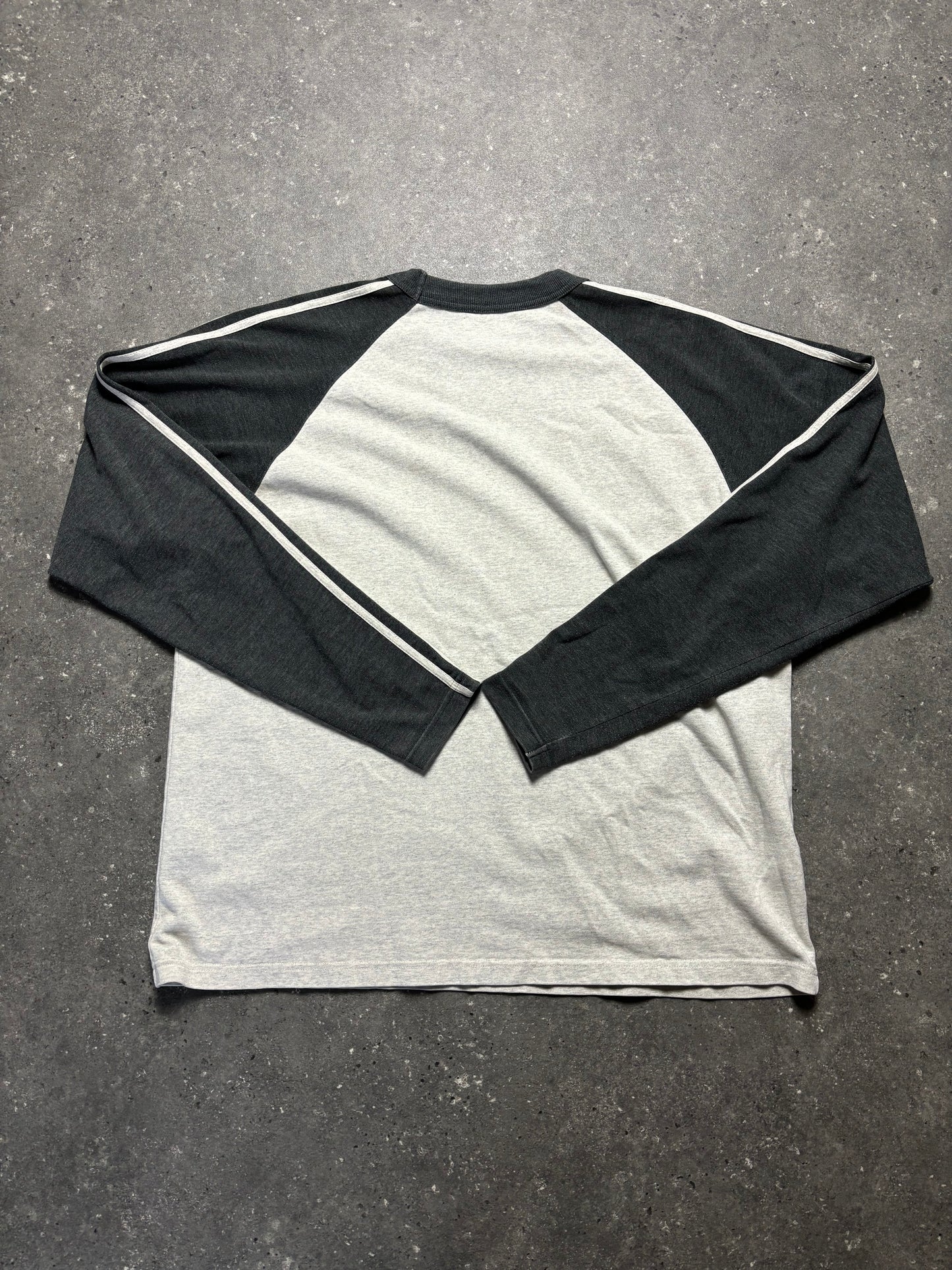 Fred Perry Sweater (XL)