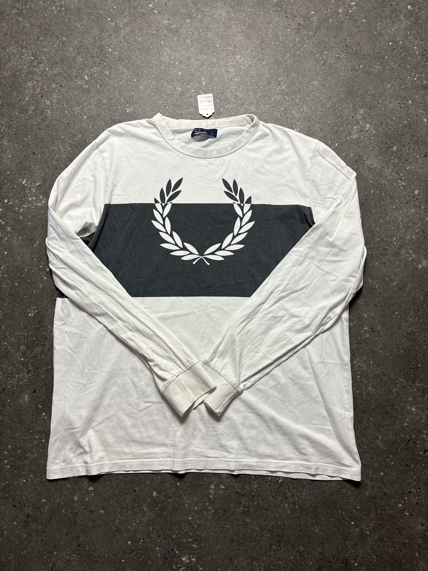 Fred Perry Longsleeve (XL)