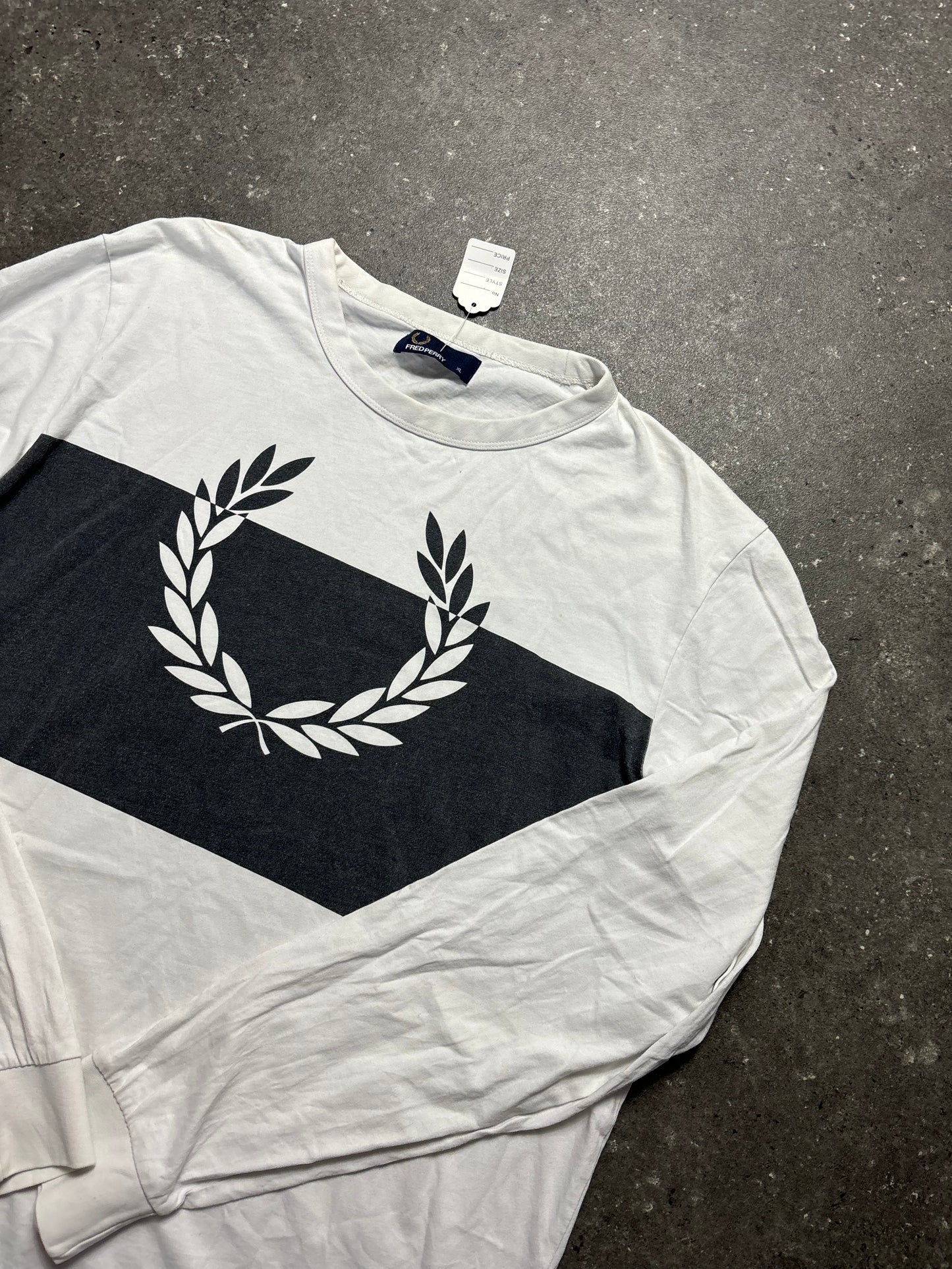 Fred Perry Longsleeve (XL)