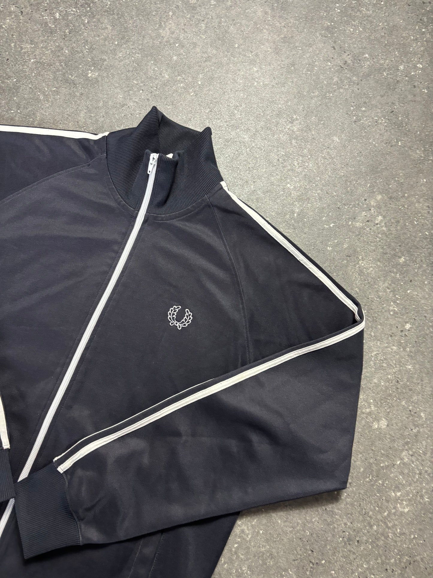Fred Perry Jacke (XL)