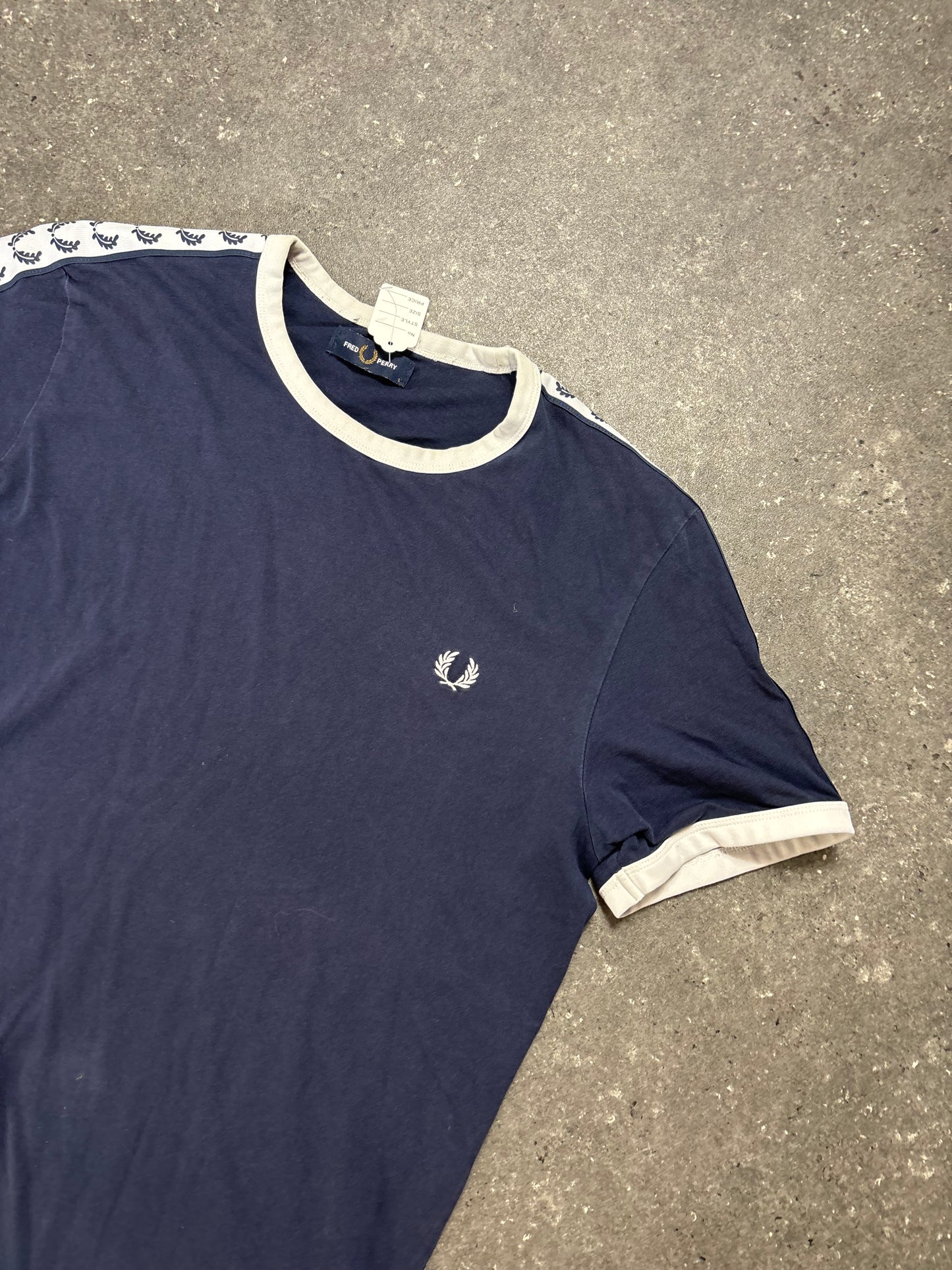 Fred Perry Shirt (L)