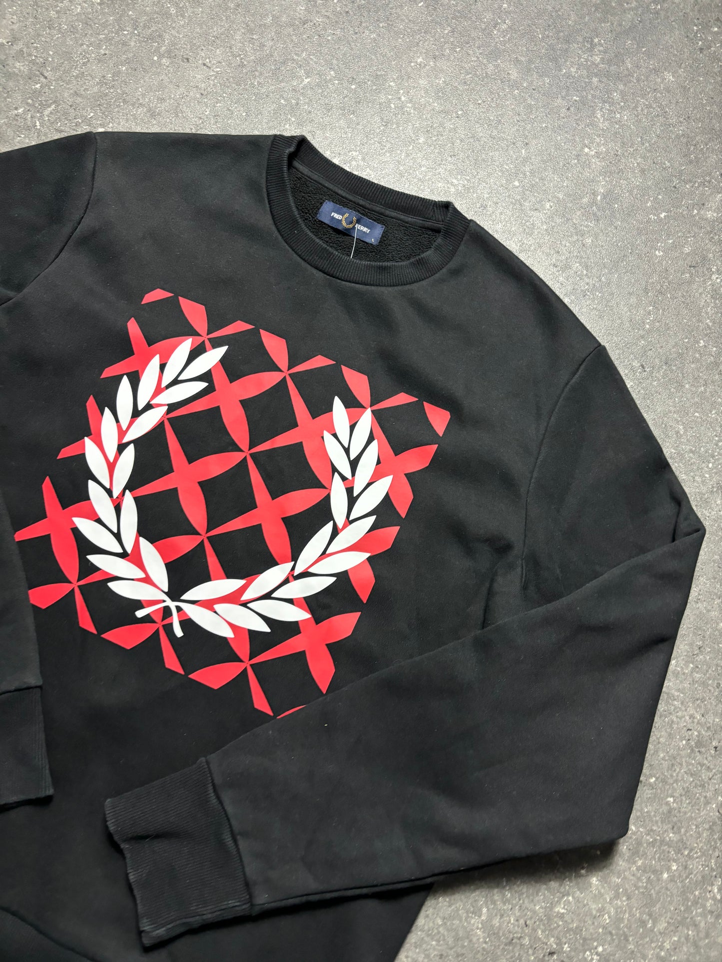 Fred Perry Sweater (L)
