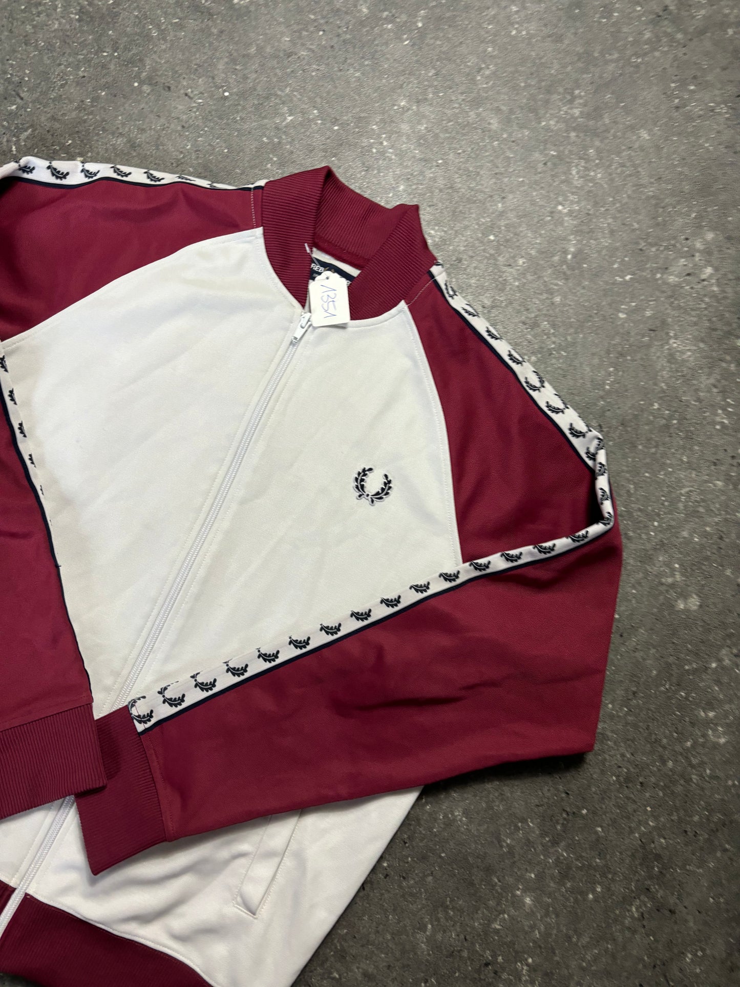 Fred Perry Jacke (M)