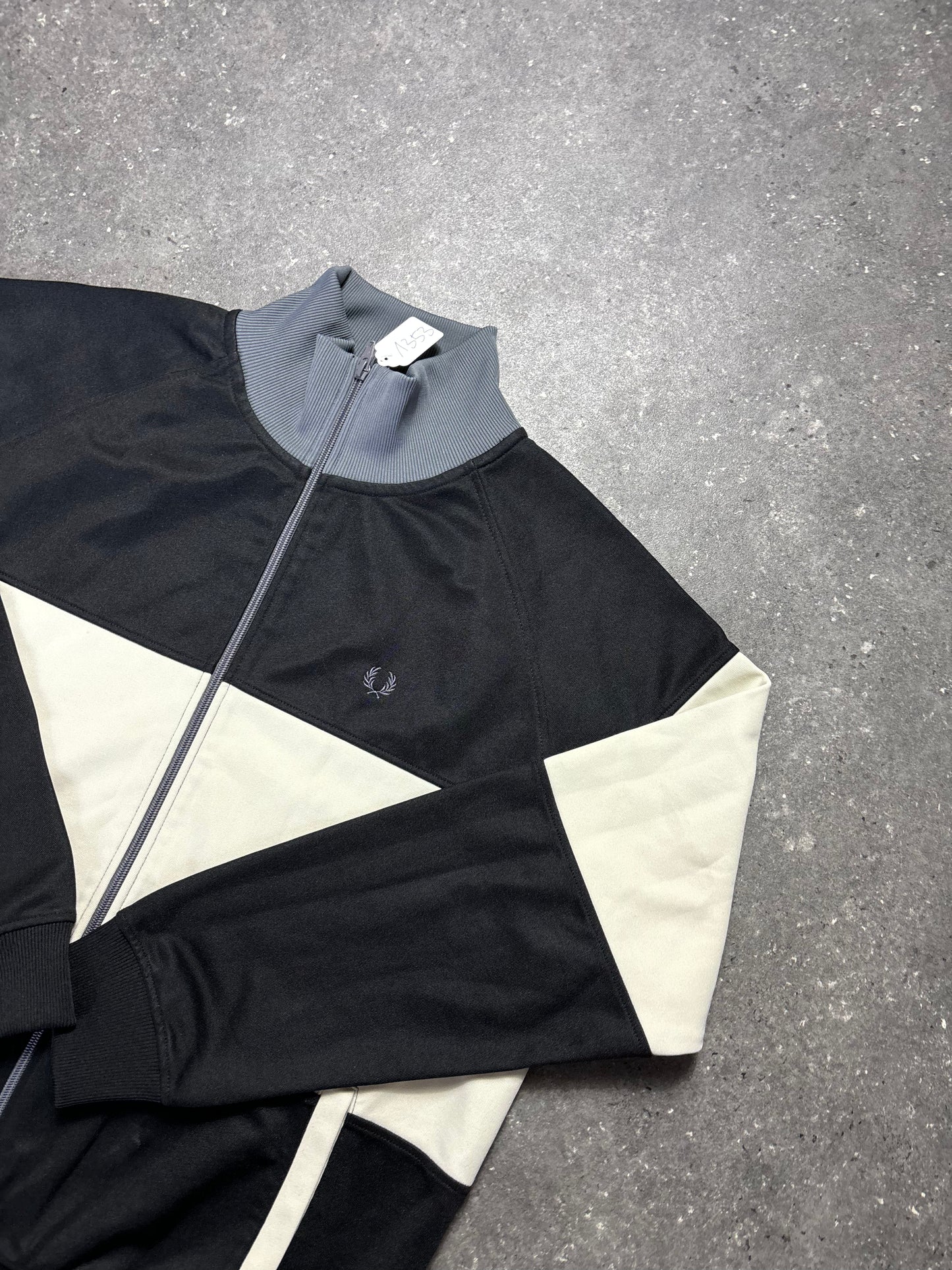 Fred Perry Jacke (XL)