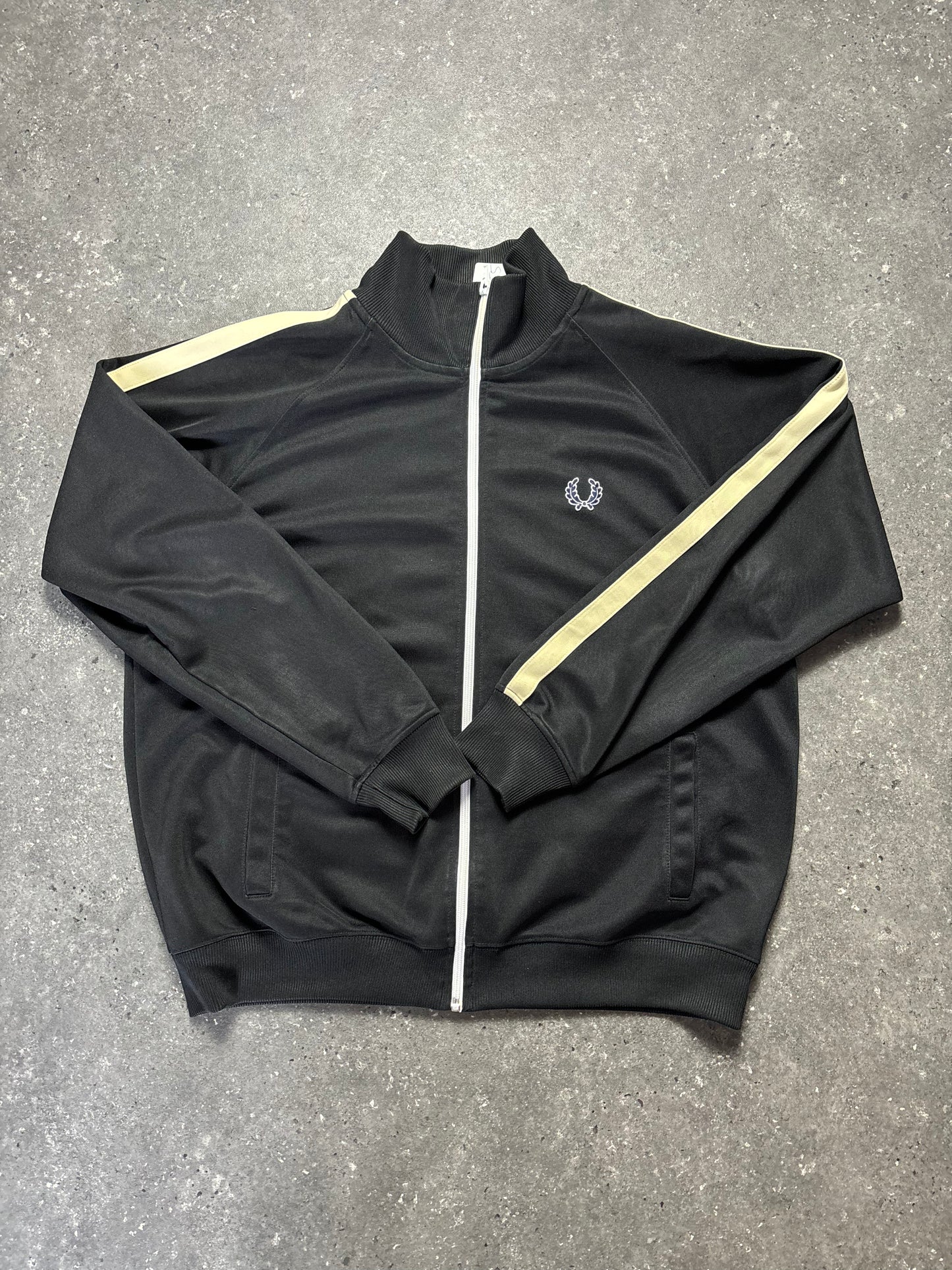 Fred Perry Jacke (L)