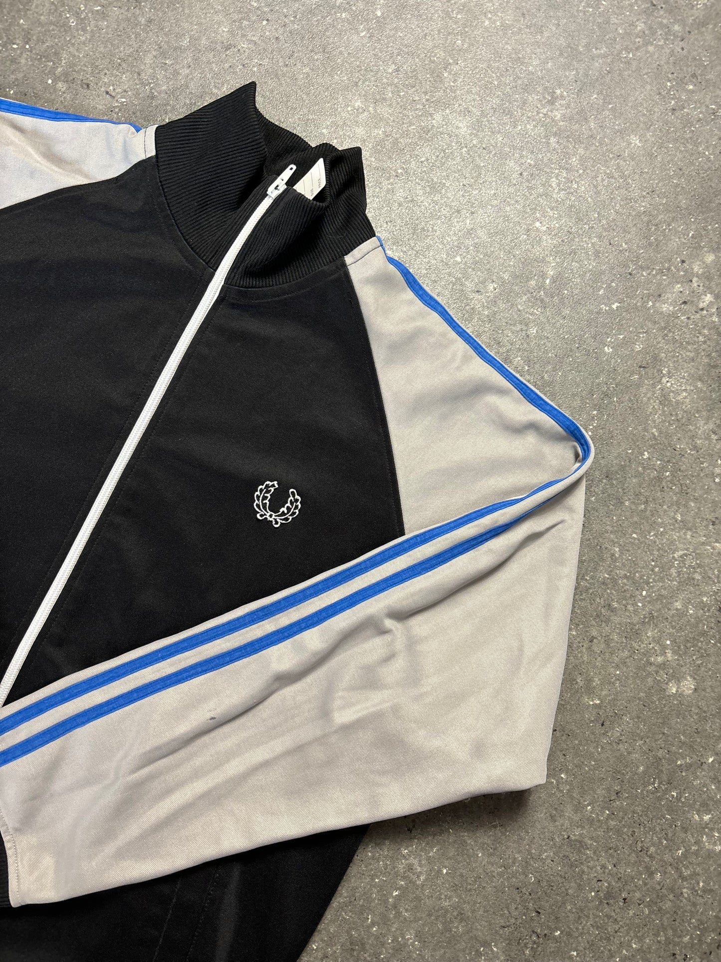 Fred Perry Jacke (L)