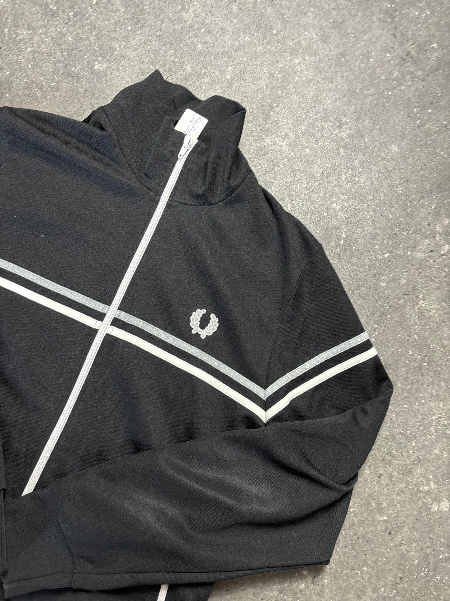 Fred Perry Jacke (L)