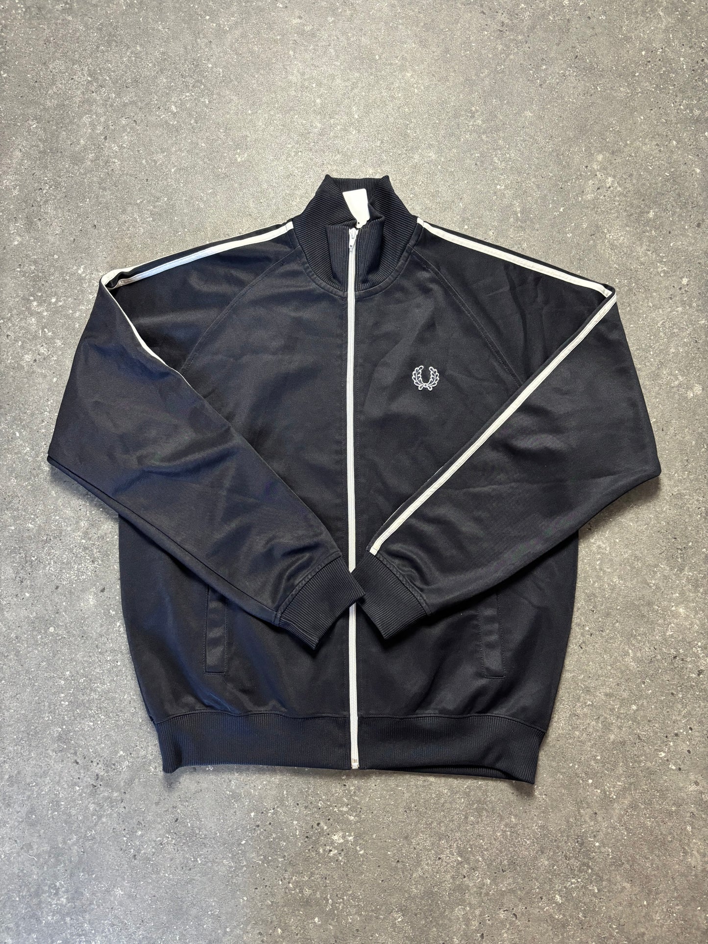 Fred Perry Jacke (L)