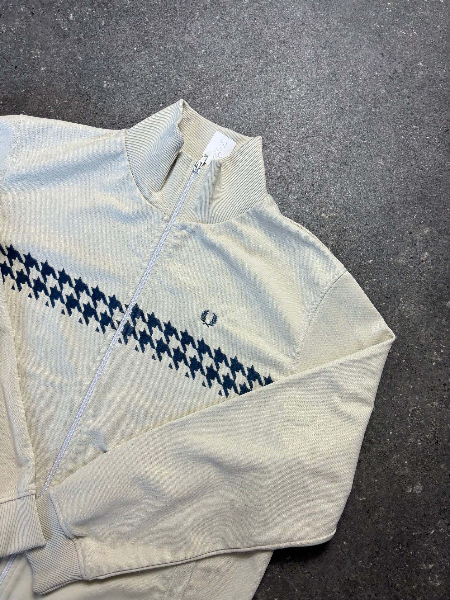 Fred Perry Jacke (XL)
