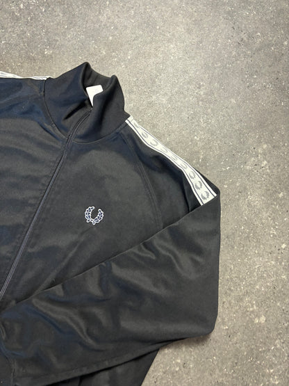 Fred Perry Jacke (XL)