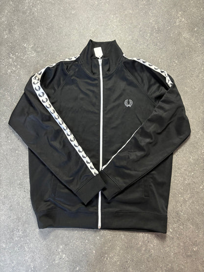 Fred Perry Jacke (XL)