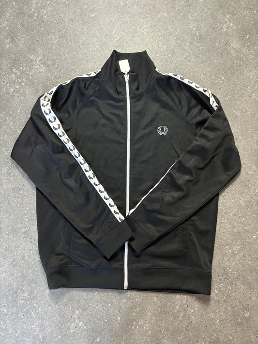 Fred Perry Jacke (XL)
