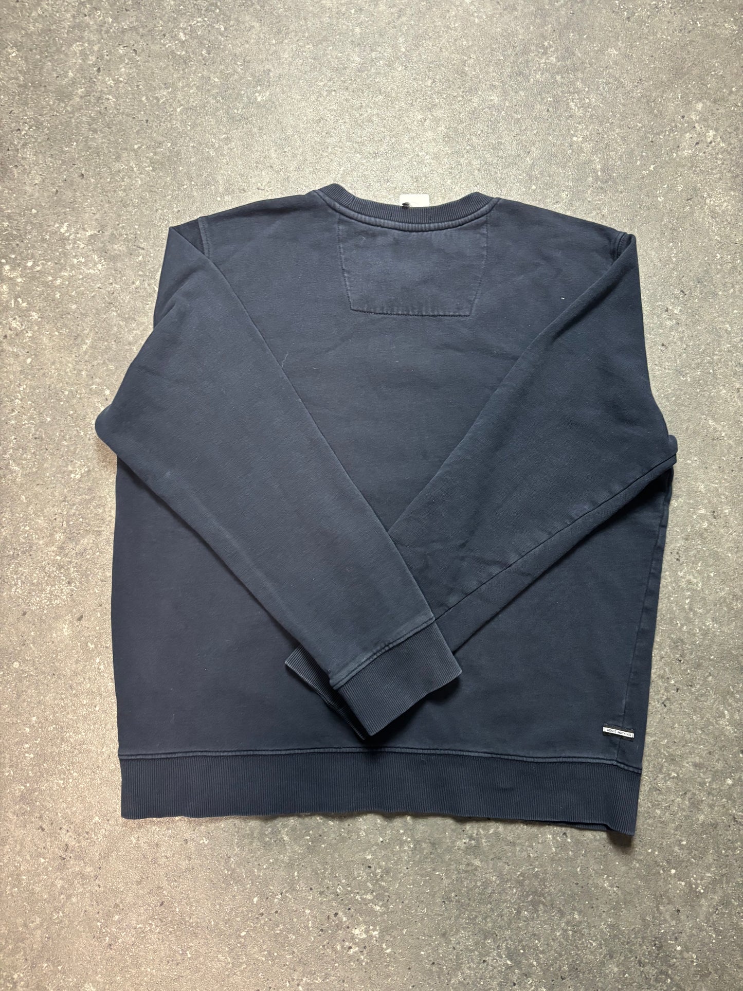 Weekend Offender Sweater (L)