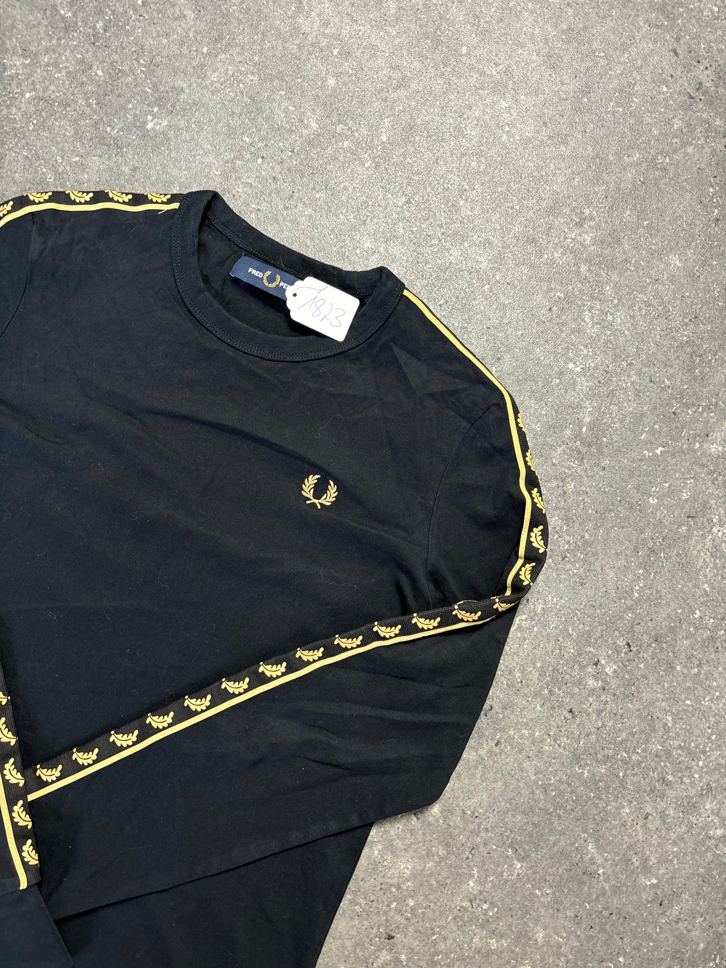 Fred Perry Longsleeve (XS)