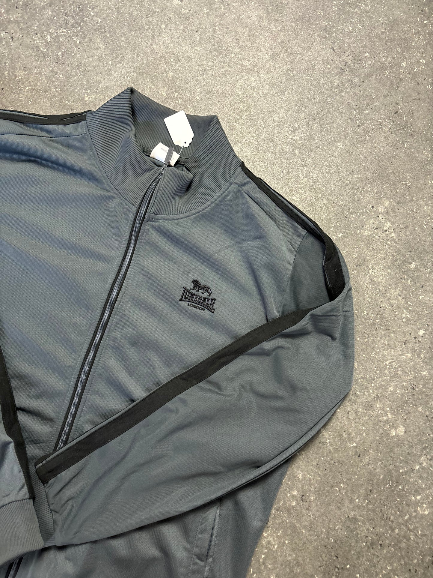 Lonsdale Jacke (XL)