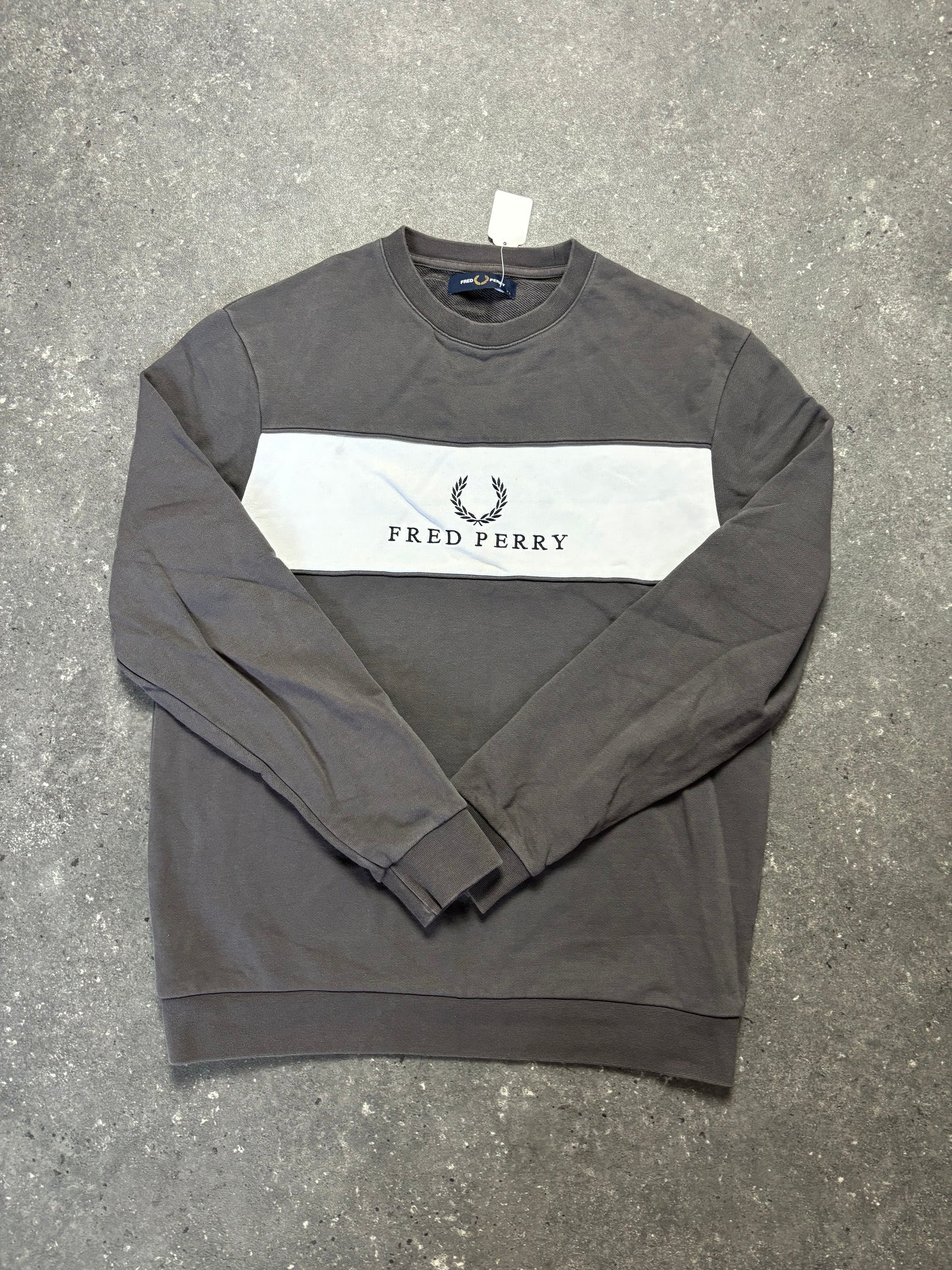 Fred Perry Sweater (XS)