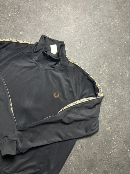 Fred Perry Jacke (L)