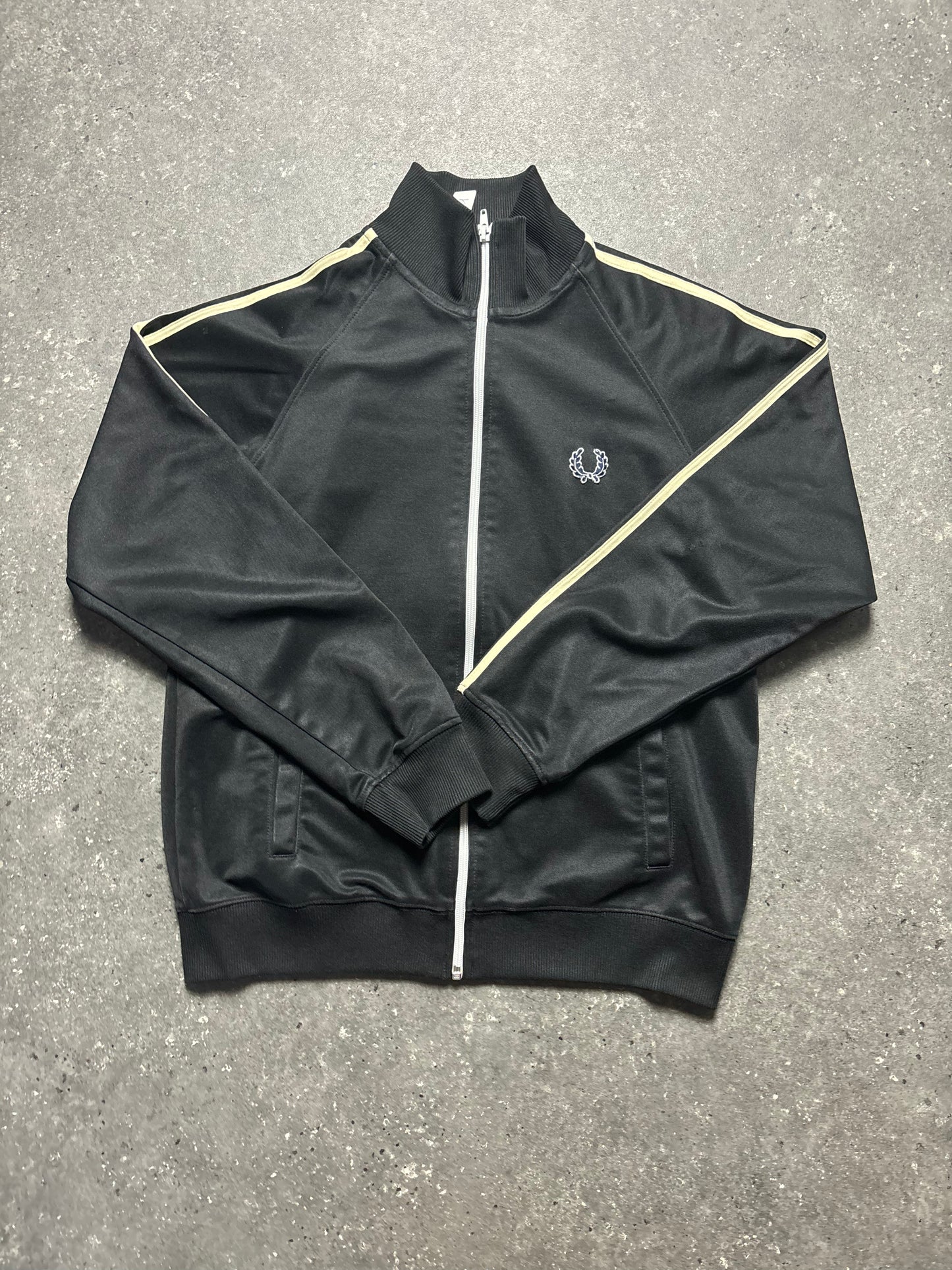 Fred Perry Jacke (M)