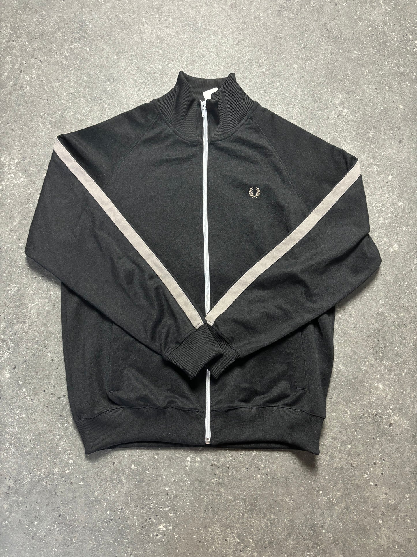 Fred Perry Jacke (L)