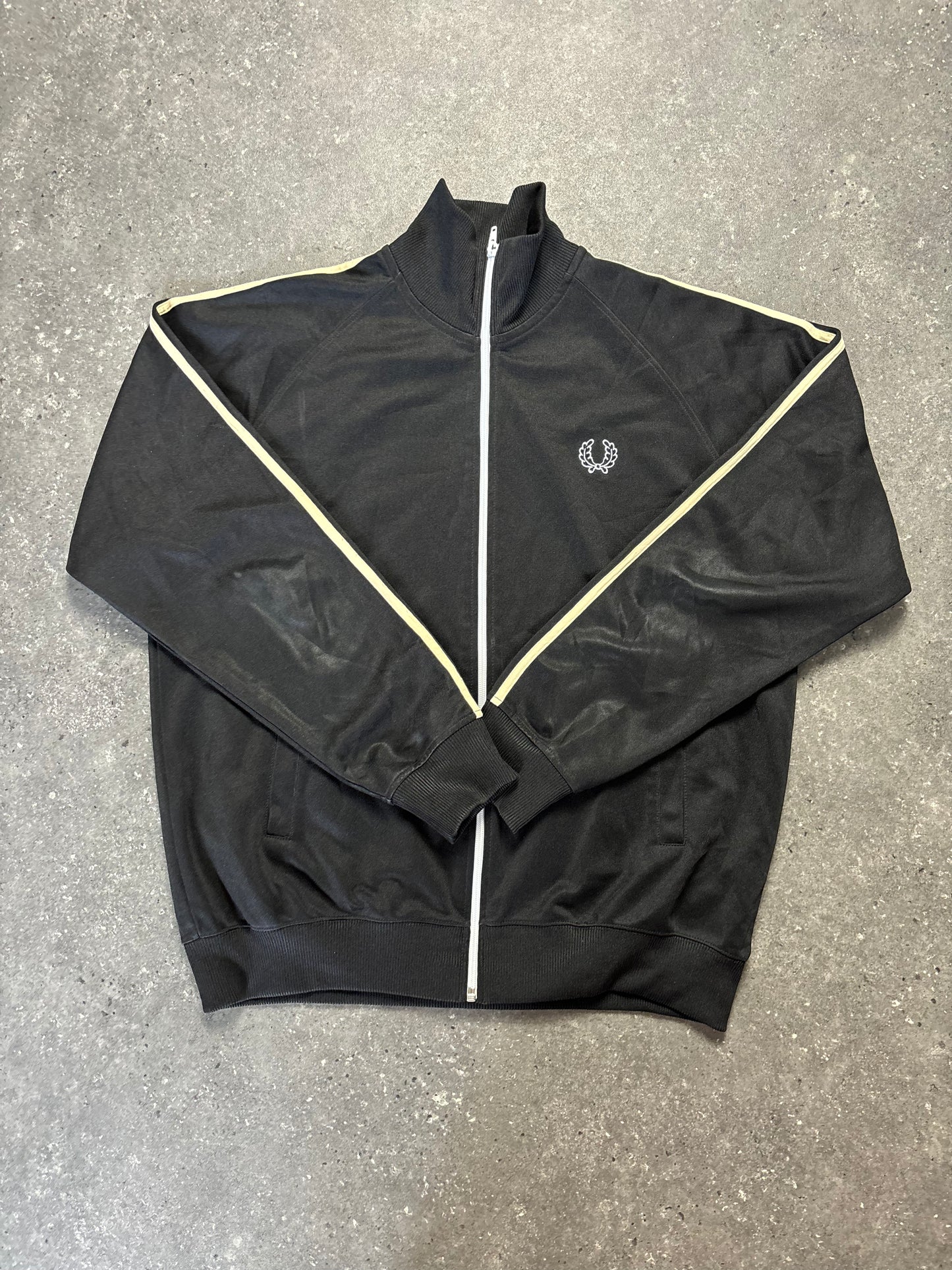 Fred Perry Jacke (L)