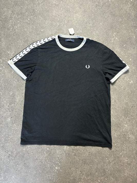 Fred Perry Shirt (L)