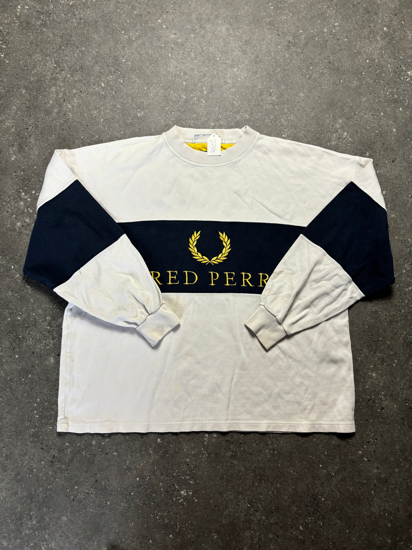Fred Perry Sweater (XL)