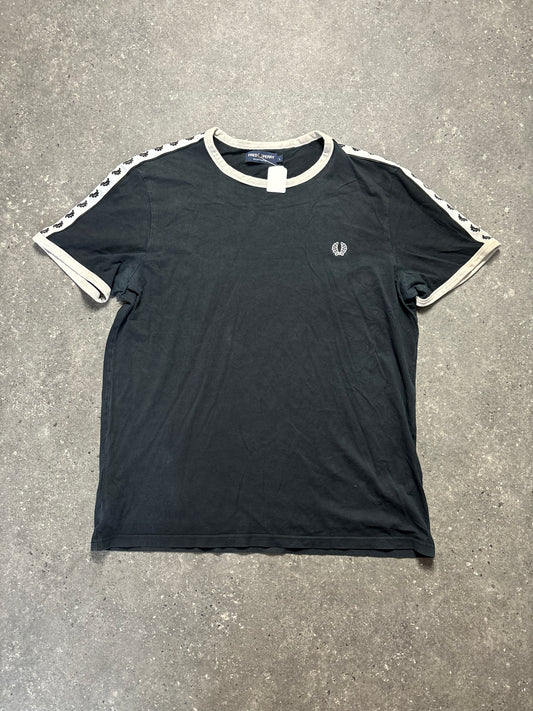Fred Perry Shirt (L)