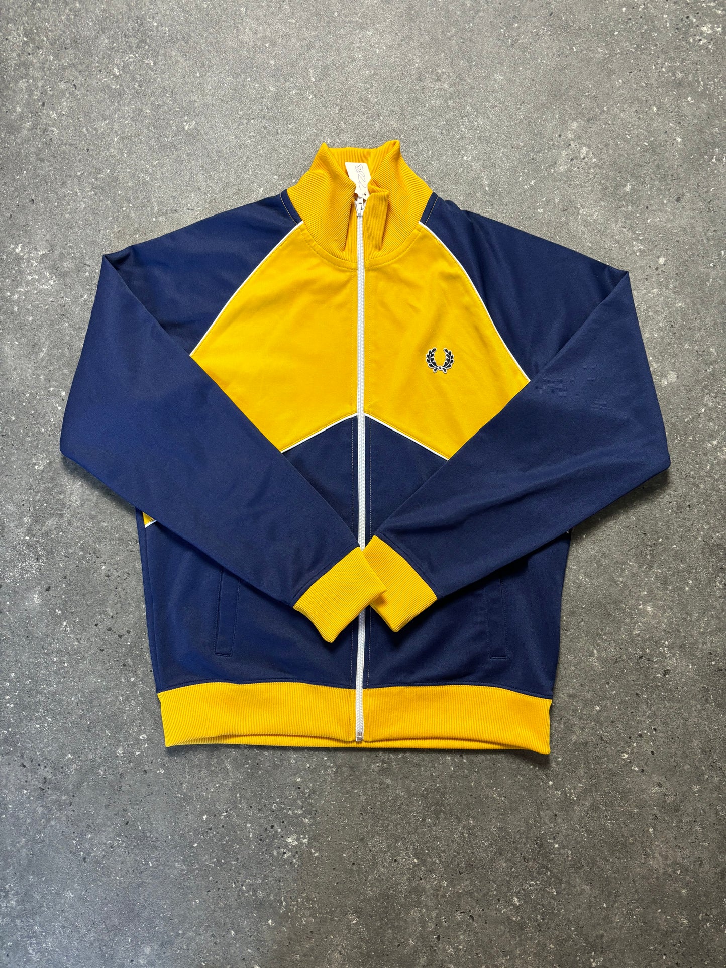 Fred Perry Jacke (M)