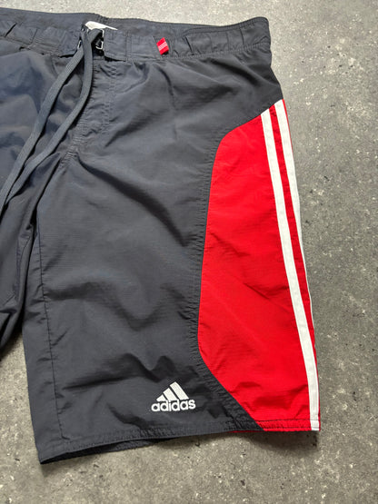 Adidas Shorts (S)