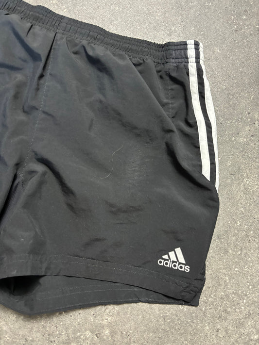 Adidas Shorts (M)