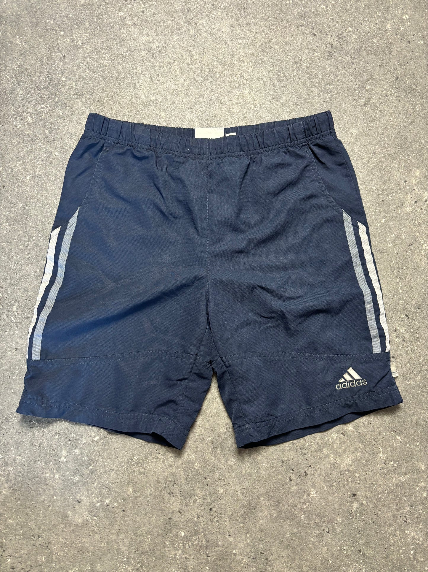 Adidas Shorts (M)
