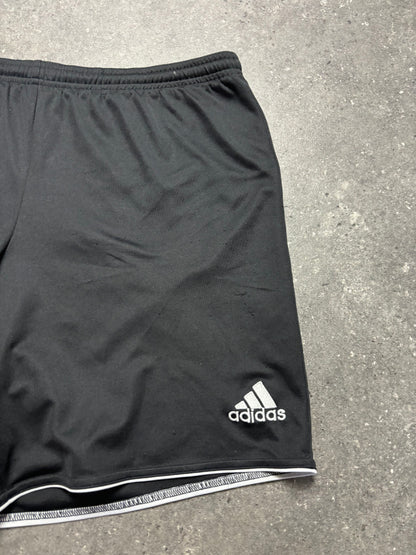 Adidas Shorts (M)