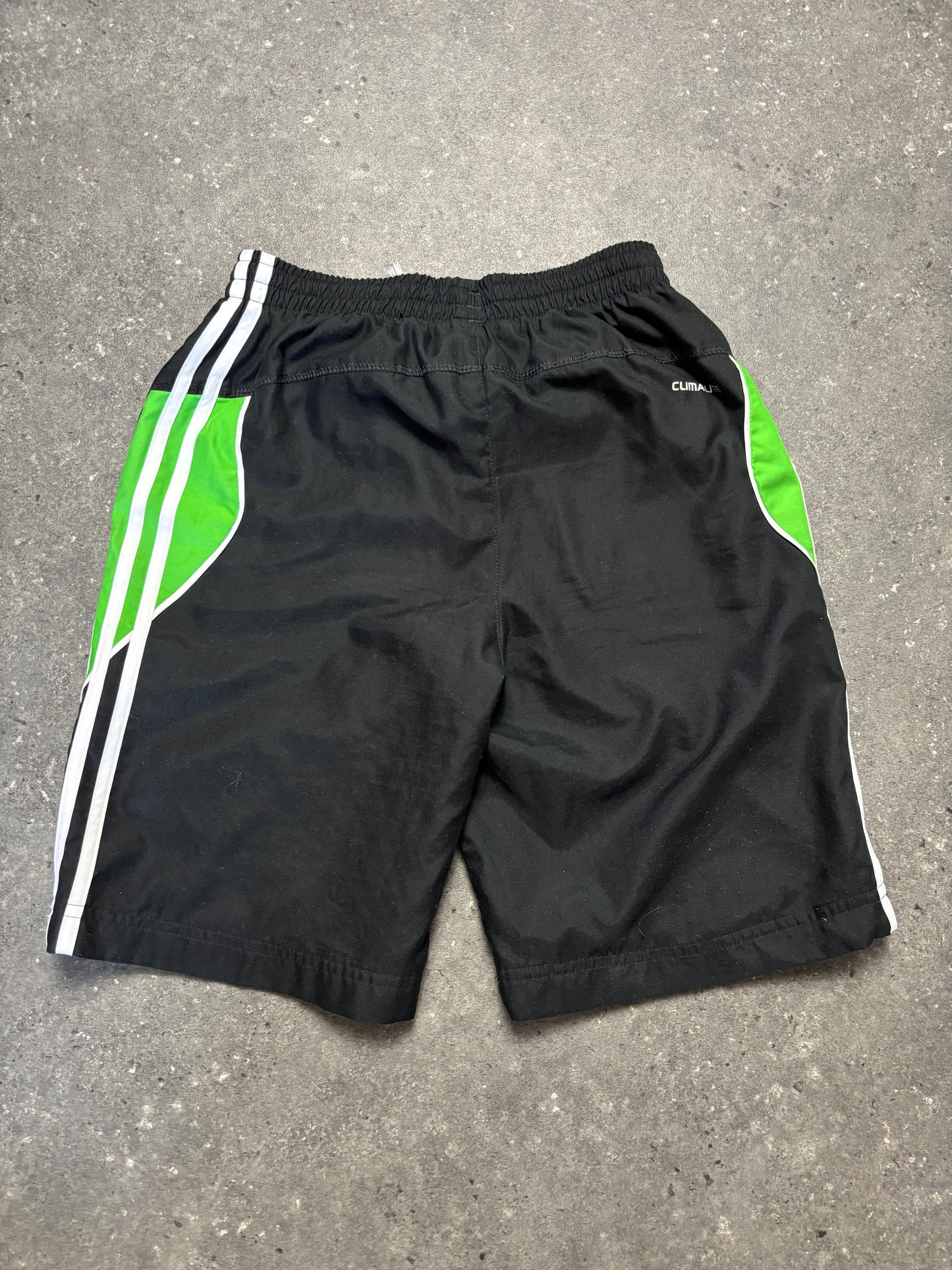 Adidas Shorts (M)