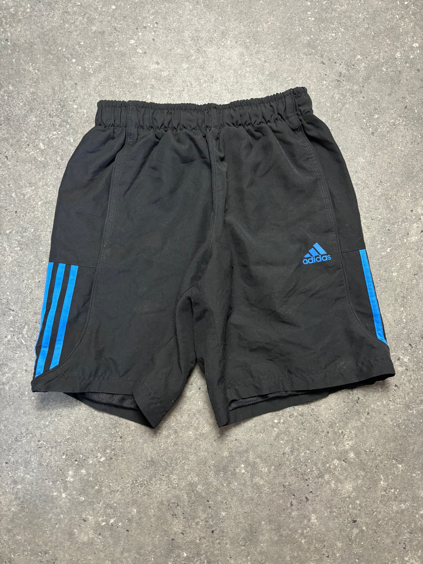 Adidas Shorts (S)
