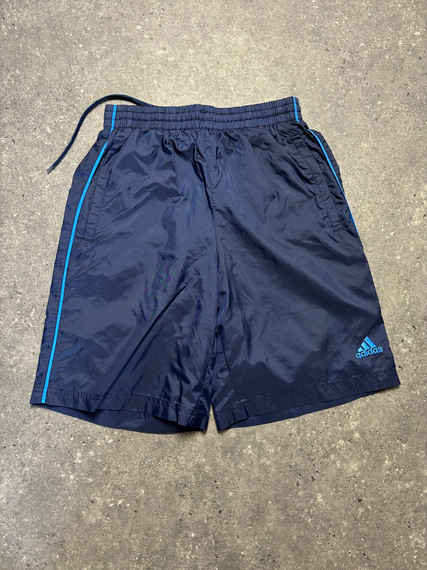 Adidas Shorts (M)