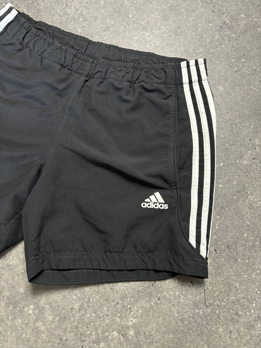 Adidas Shorts (S)