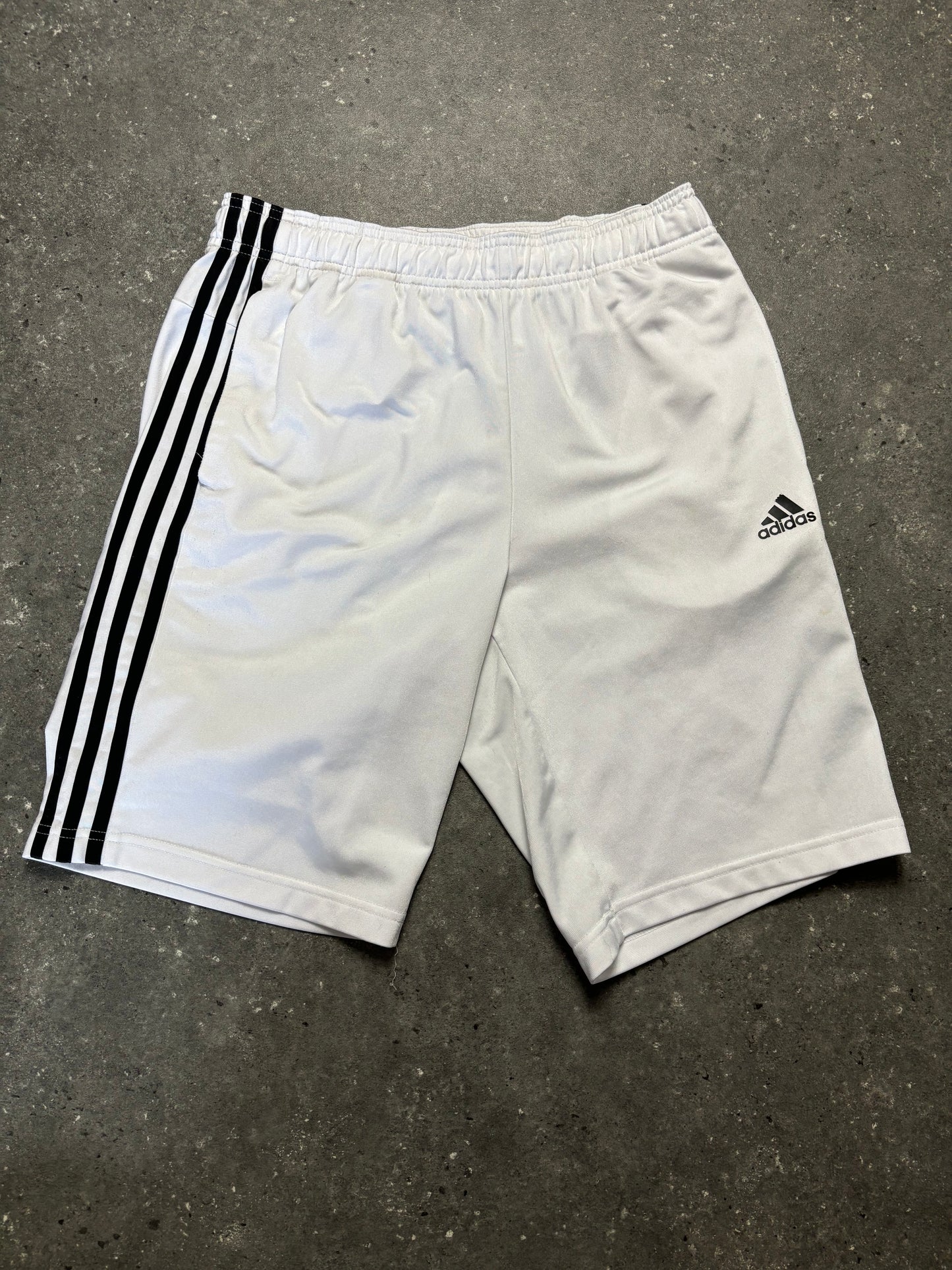 Adidas Shorts (M)