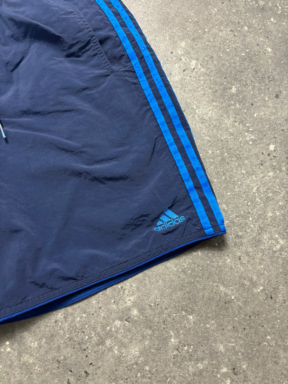 Adidas Shorts (L)