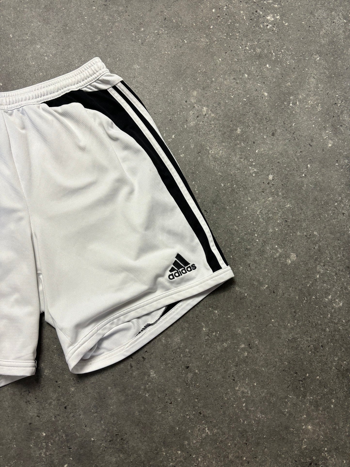 Adidas Shorts (S)