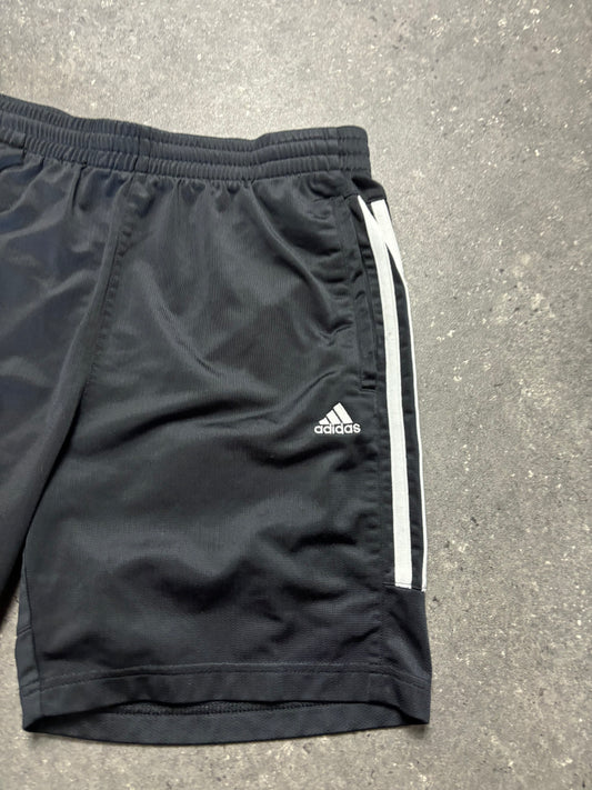 Adidas Shorts (M)