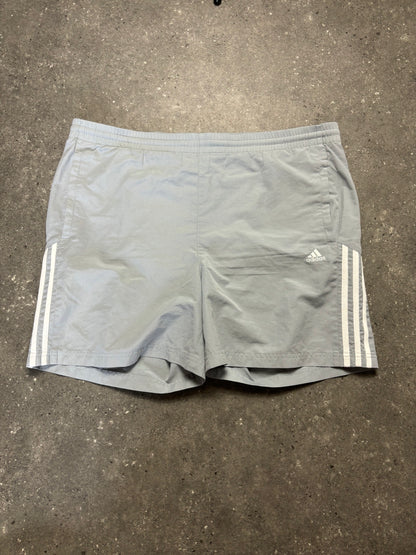 Adidas Shorts (L)
