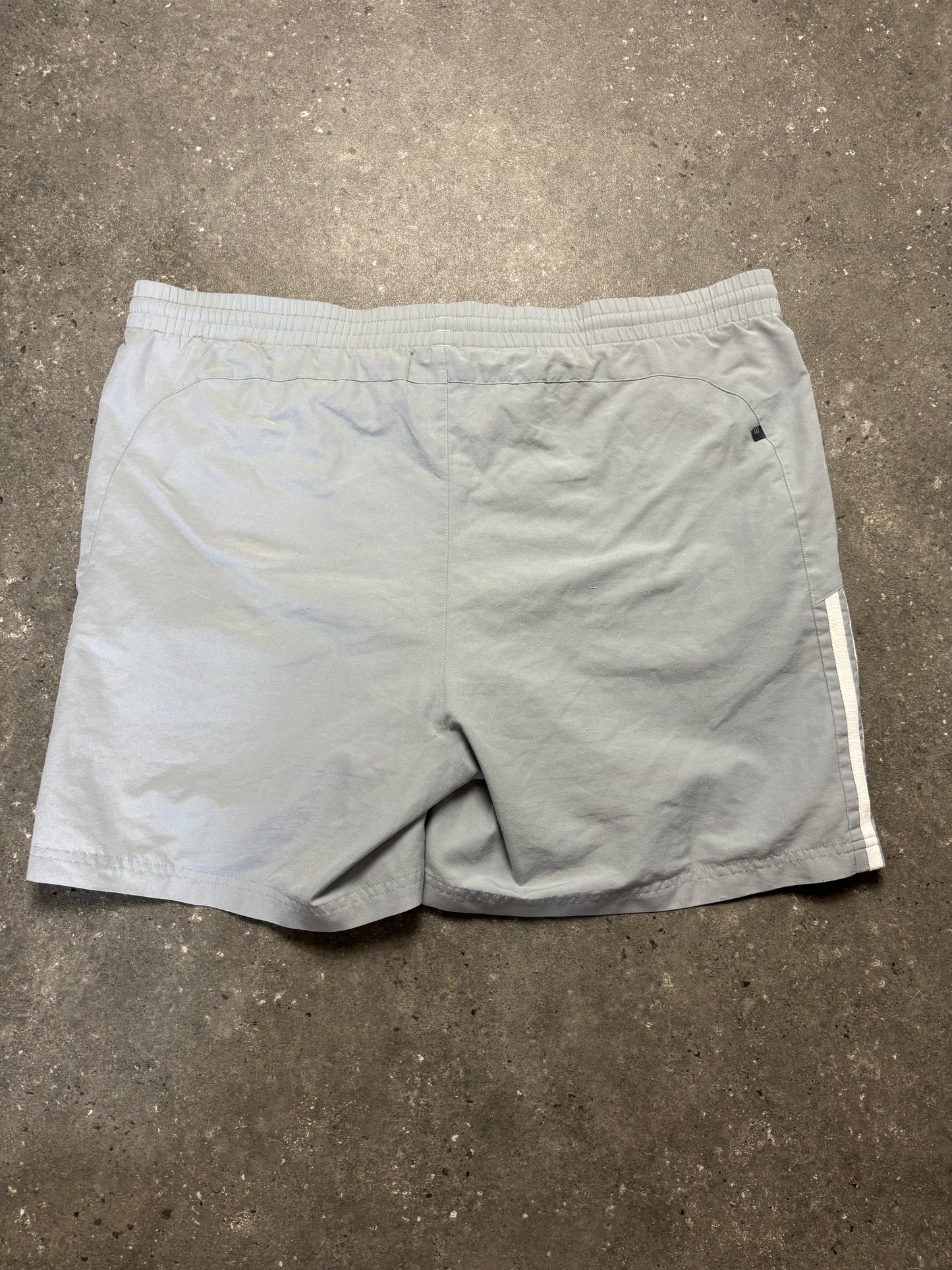 Adidas Shorts (L)
