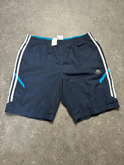 Adidas Shorts (L)