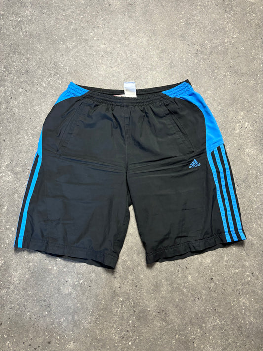Adidas Shorts (S)