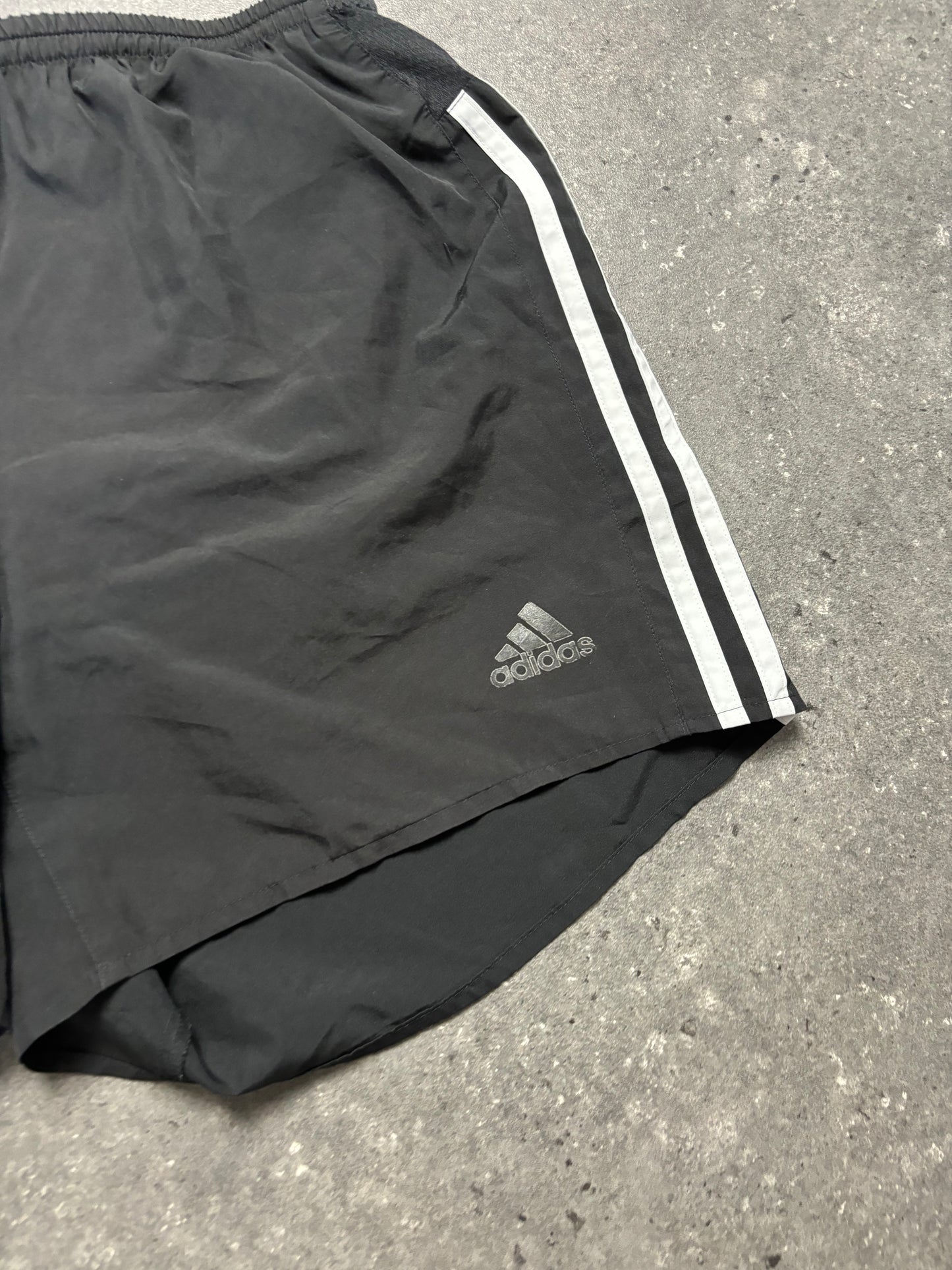 Adidas Shorts (S)